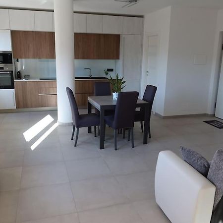 Apartament La Casa Di Loris Sarzana Zewnętrze zdjęcie