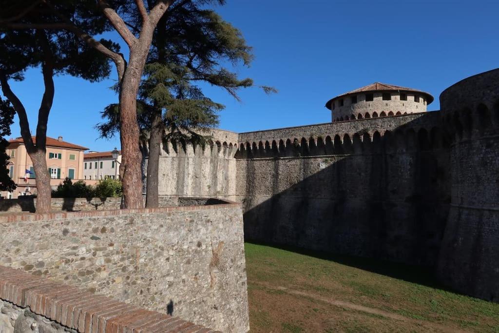 Apartament La Casa Di Loris Sarzana Zewnętrze zdjęcie